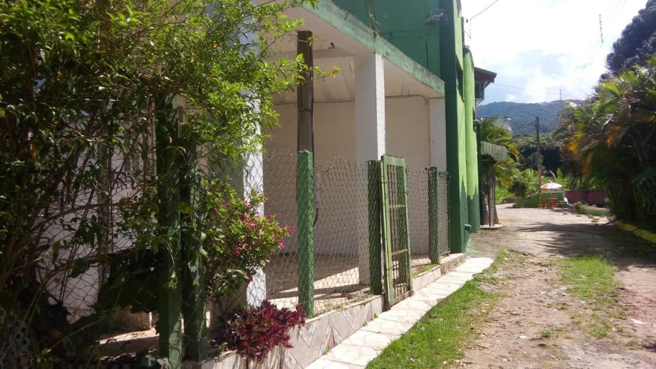 Pousada Familia Relaxe Na Serra Da Mantiqueira Санту-Антониу-ду-Пиньял Экстерьер фото